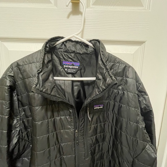 Patagonia Men's Black Nano Puff Pullover (Half-Zip Insulated Jacket) - Picture 3 of 4